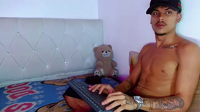 Chat +18 de Angel_foxc13 ao vivo