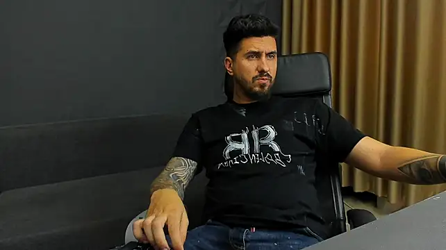 LoganStroud XXX чат на живо