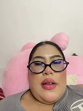Chat XXX en directo de Mia_Carters