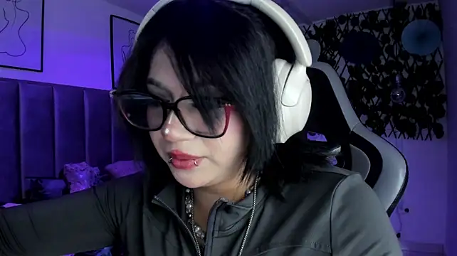 Kitty_Gang - Rub my pussy until it's very wet 🥵💦