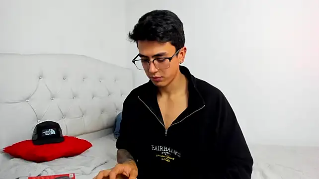 XXX chat uživo modela Caramelo_Bryan