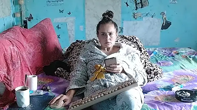 brighteyes77: онлайн-секс-чат