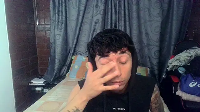 Mr__Aaronn – Live XXX-chat