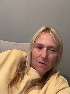 Blondnboujee53: απευθείας συνομιλία ΧΧΧ