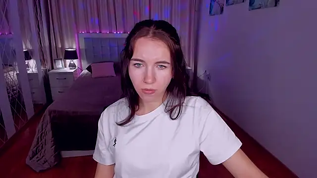 TriciaSpring 라이브 XXX 채팅