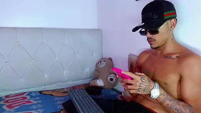 Angel_foxc13 Adlı Modelin Canlı XXX Sohbeti