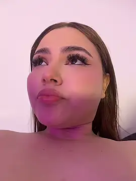 Bella01_: απευθείας συνομιλία ΧΧΧ