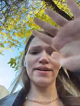 StreetSquirtn Live XXX chat