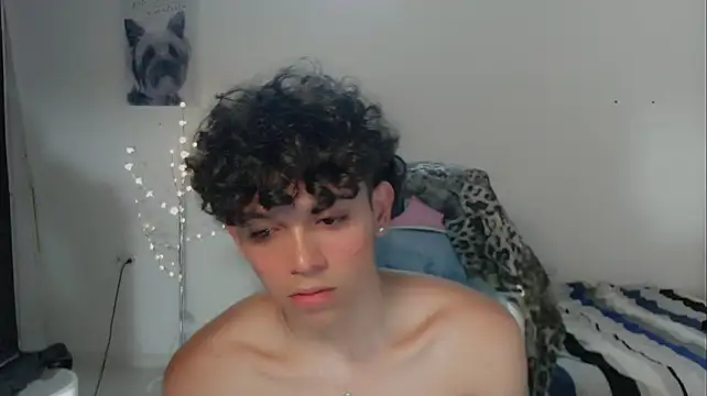 צ'אט XXX בשידור חי של FUNNY_DICK_