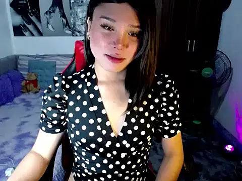 sofiathe1stのライブXXXチャット