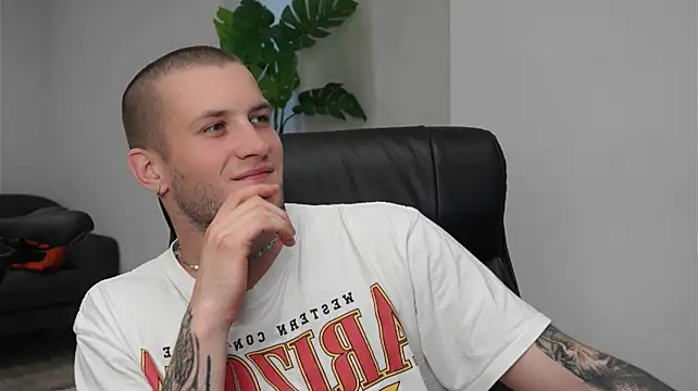 Igor_Wilde live XXX chat