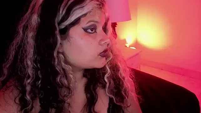 XXX chat uživo modela WickedLemon