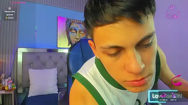 Ethanx18_ – Naživo XXX chat