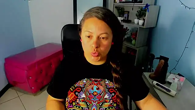 SaraThonson_ – Naživo XXX chat