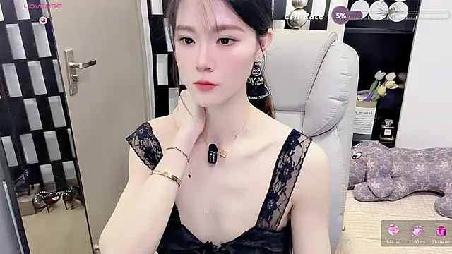 Yueyue-MM - 小粉塞入3分钟