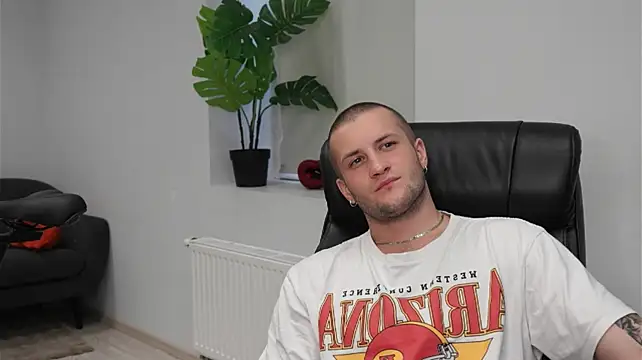 XXX chat uživo modela Igor_Wilde