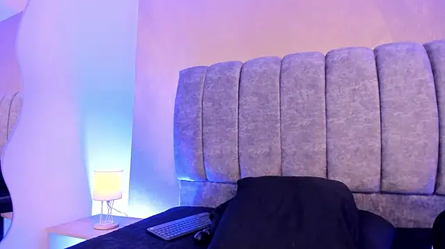 cinnadol Live XXX-Chat
