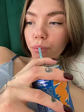 Lisaaa_Alisa – Live XXX-chat