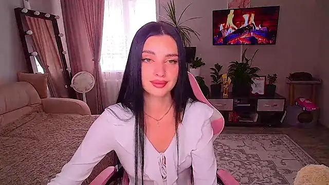 SoftMoon live XXX chat
