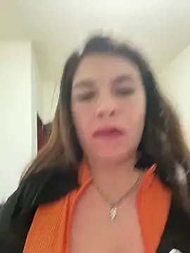 Chatroom XXX en direct de Labellasex