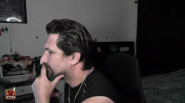 Chat XXX en directo de DevilPup75_