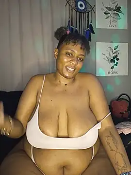 CocoBootyyy Chat XXX in diretta