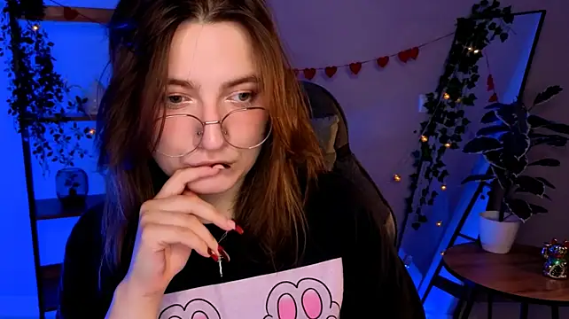 fairy_tara Adlı Modelin Canlı XXX Sohbeti