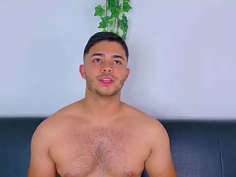Chat +18 de TylerWest_ ao vivo