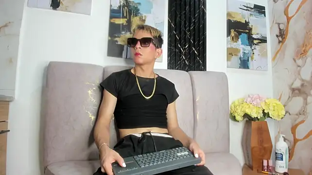 Chat XXX en directo de LITTLE_BABY2026