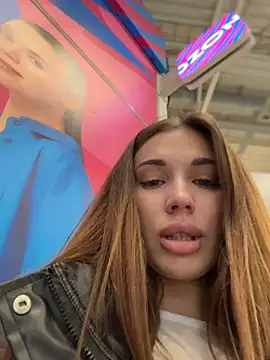 Czat XXX na żywo – Charming_Ritta