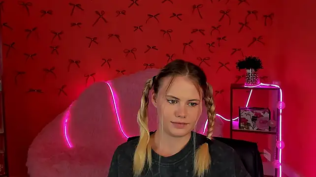Chat +18 de LanaWey ao vivo