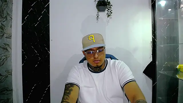 Duke_DarkBoy99 Chat XXX live