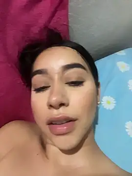 Chat XXX ao vivo de Novasakura_