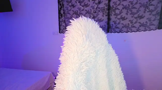 IamLuna2006 - Dildo Pussy