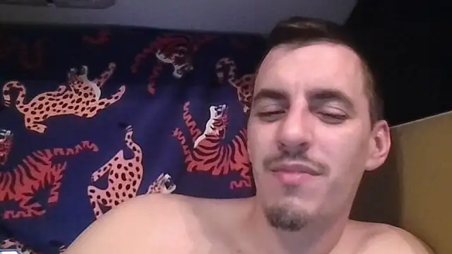 Czat XXX na żywo – luverrboyy