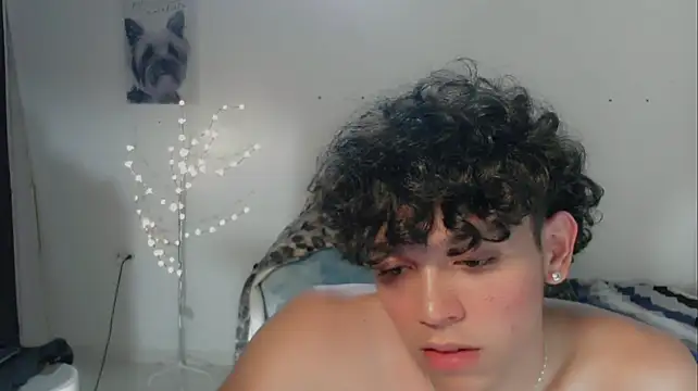 FUNNY_DICK_ élő XXX-chatje