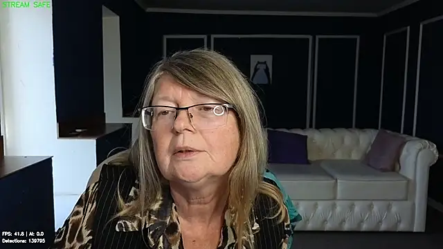 Chatroom XXX en direct de Pippa_Pebble