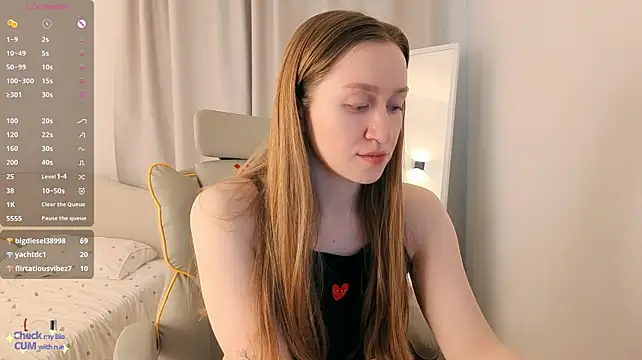 mowalova Adlı Modelin Canlı XXX Sohbeti