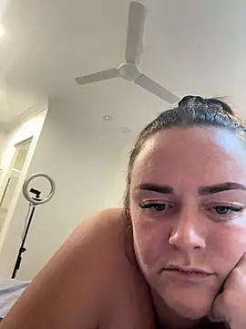 carinabro10 Live XXX-chat