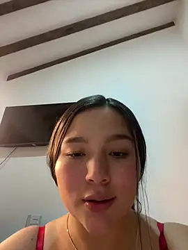 Cami_222's Live XXX Chat