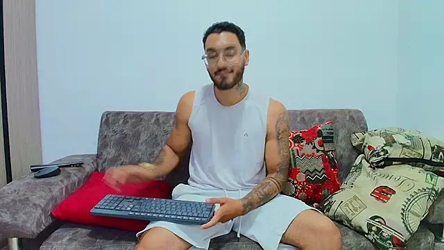thebadboys05 Chat XXX live