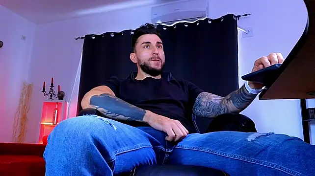 دردشة MightyAaron66 الجنسية المباشرة