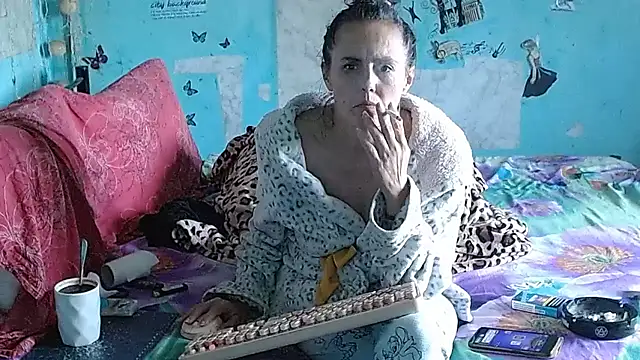 XXX chat uživo modela brighteyes77