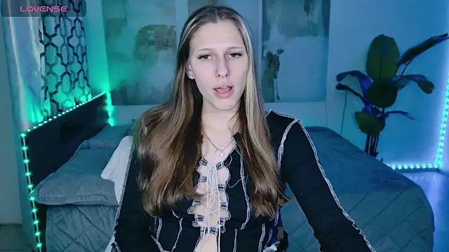 Chatroom XXX en direct de MiaCream