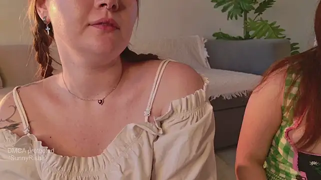 Živý XXX chat SunnyRisha