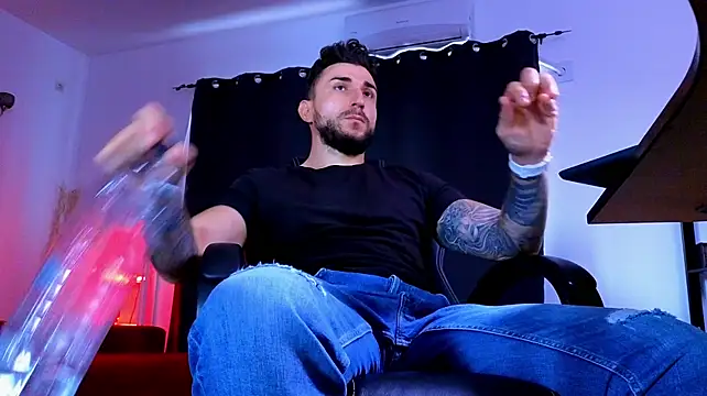 MightyAaron66n Live XXX chat