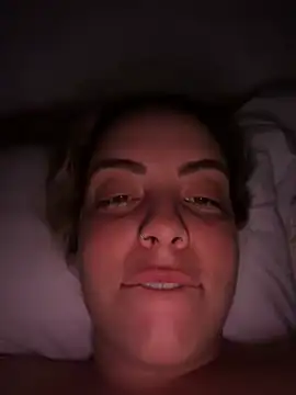 XXX chat uživo modela Loirinha_branquinha