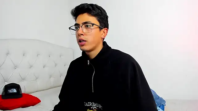 Онлайн чат XXX Caramelo_Bryan