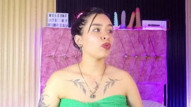 Mia_lopez_1 - come look in the middle of my legs 👅