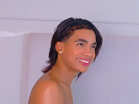 AlanCuute's Live XXX Chat